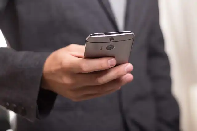 India Mobile Subscribers: Jio Gains, Vi Losses Continue